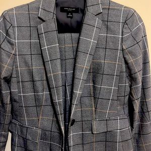 Ann Taylor 00p Jacket and Pants Set